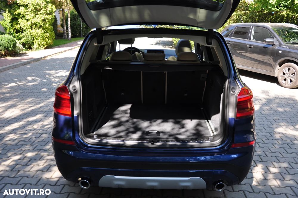 BMW X3 xDrive20d AT xLine - 24