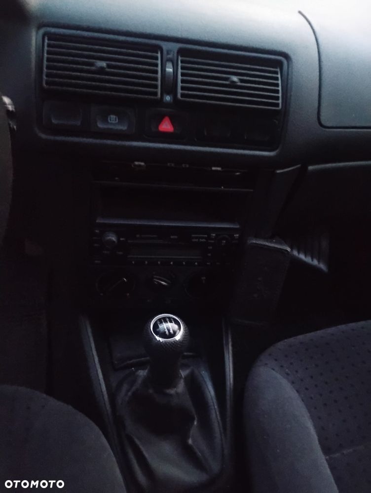 Volkswagen Golf 1.4 Basis - 4