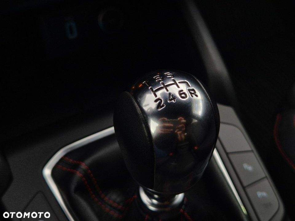 Ford Focus - 25