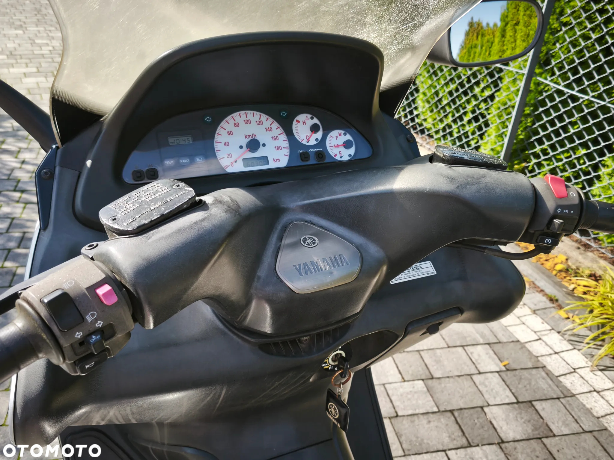 Yamaha X - 8