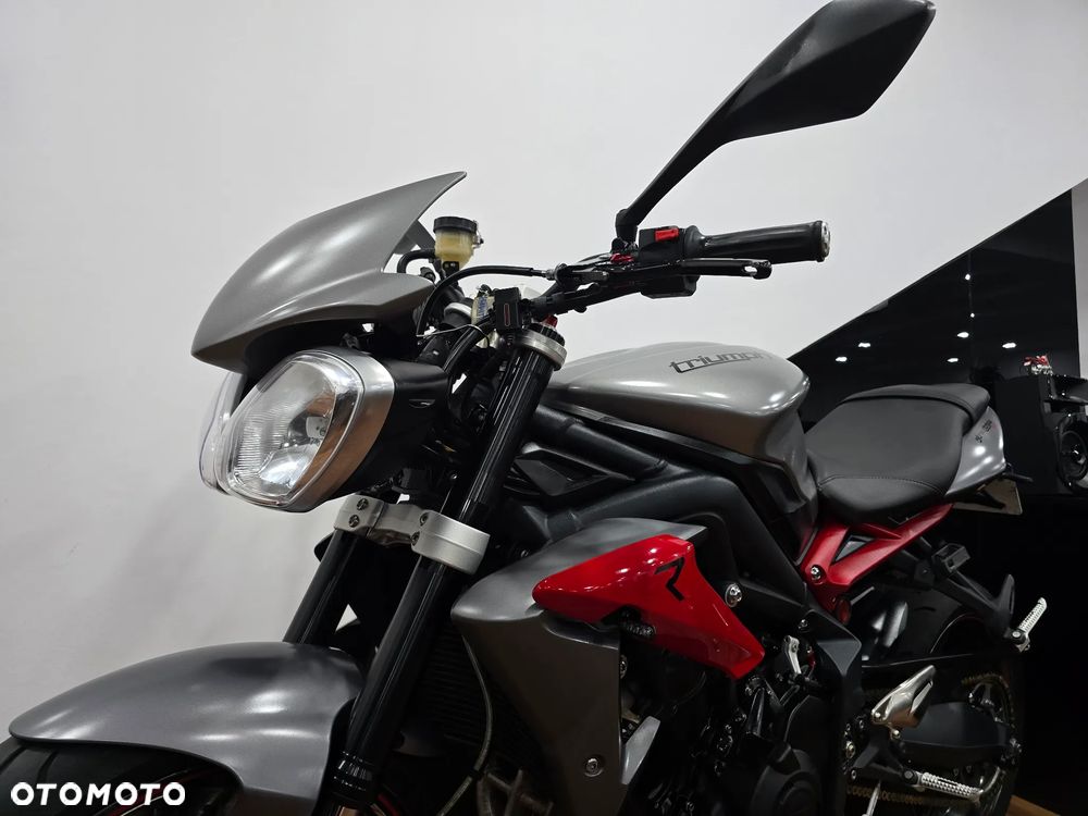 Triumph Street Triple - 5