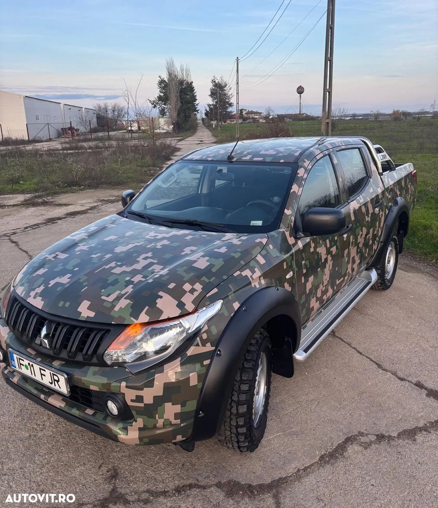 Mitsubishi L200 Double Cab 2.4 DI-D M/T Instyle - 5