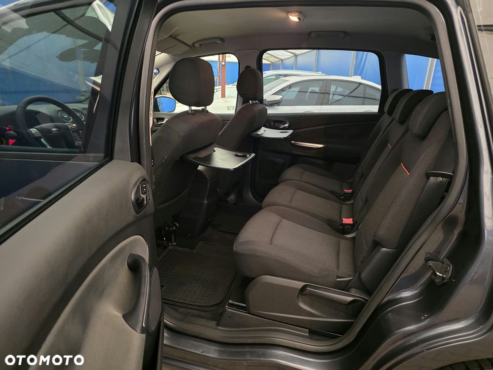 Ford S-Max - 23