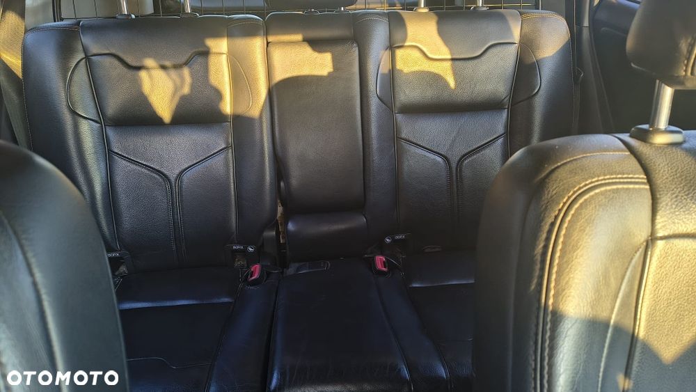 Toyota RAV4 - 7