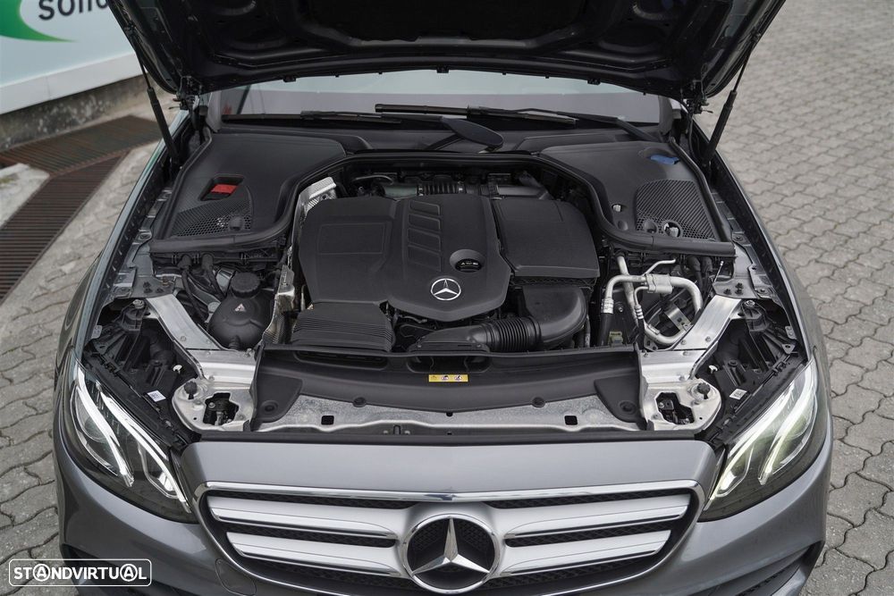 Mercedes-Benz E 220 d AMG Line - 38