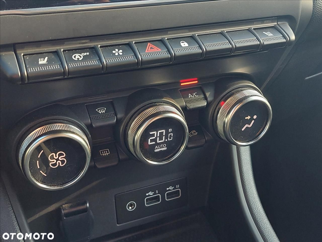 Renault Captur - 18