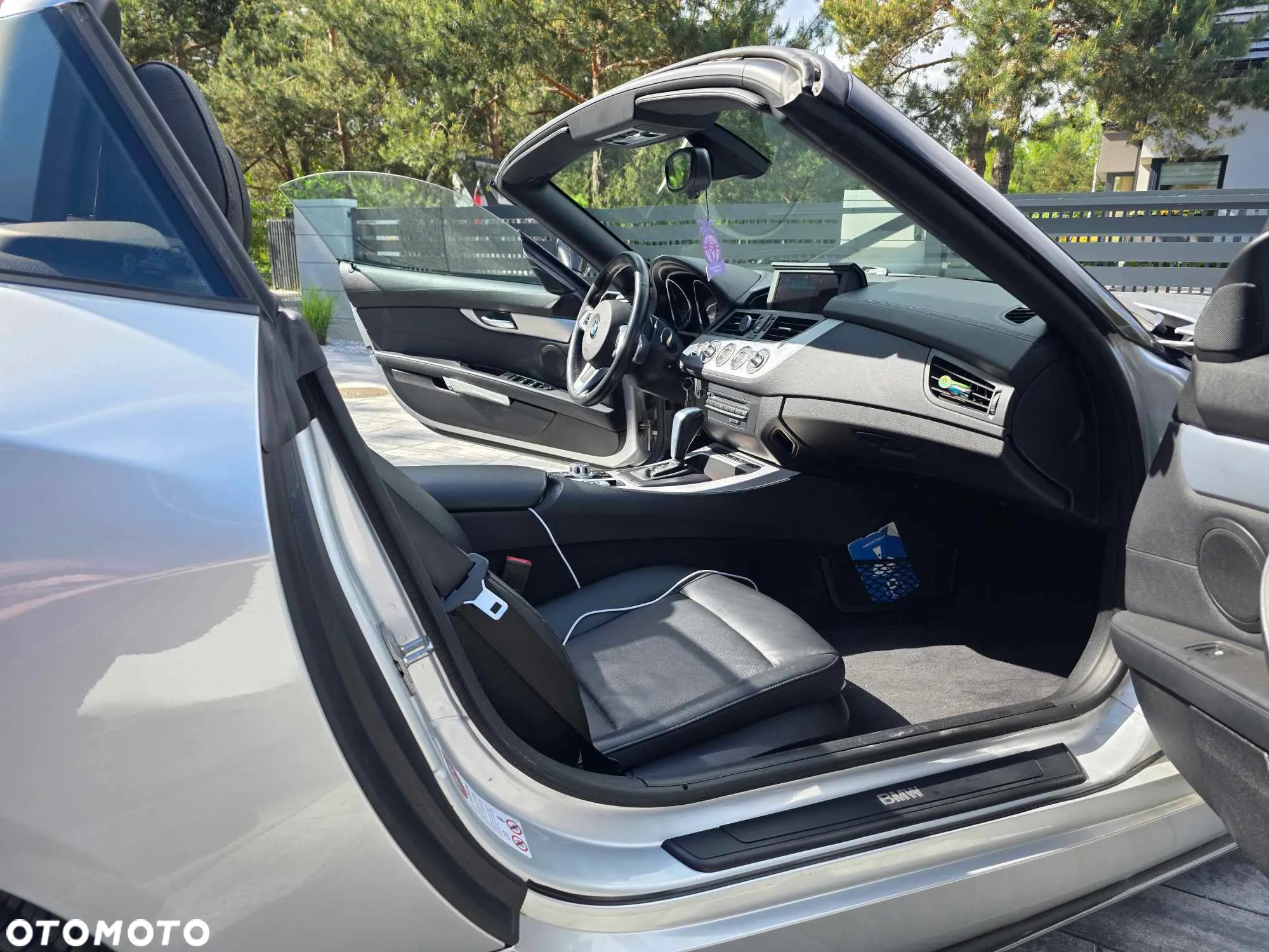 BMW Z4 sDrive30i - 13