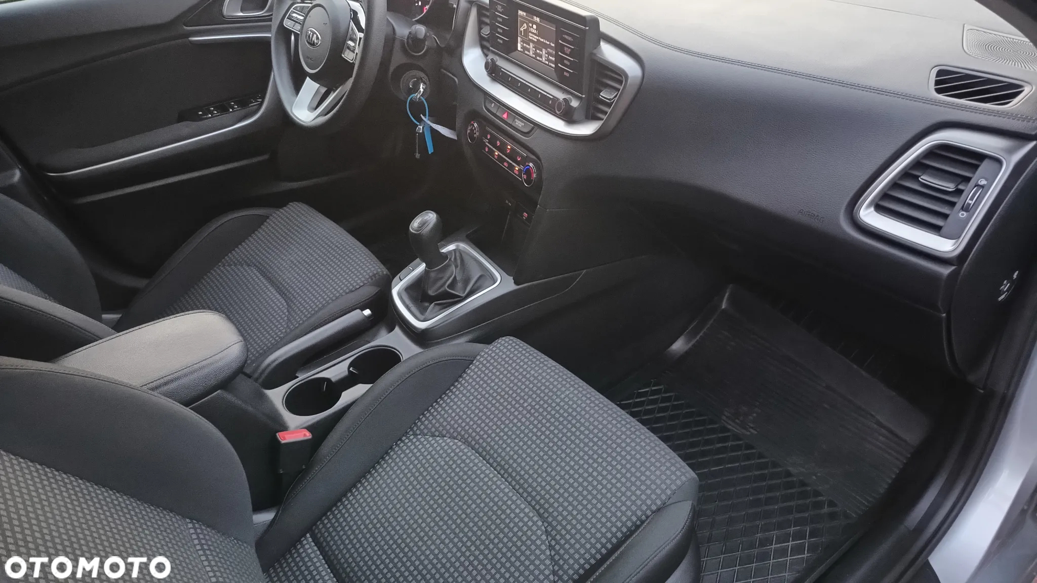 Kia Ceed 1.6 CRDi SCR M - 20