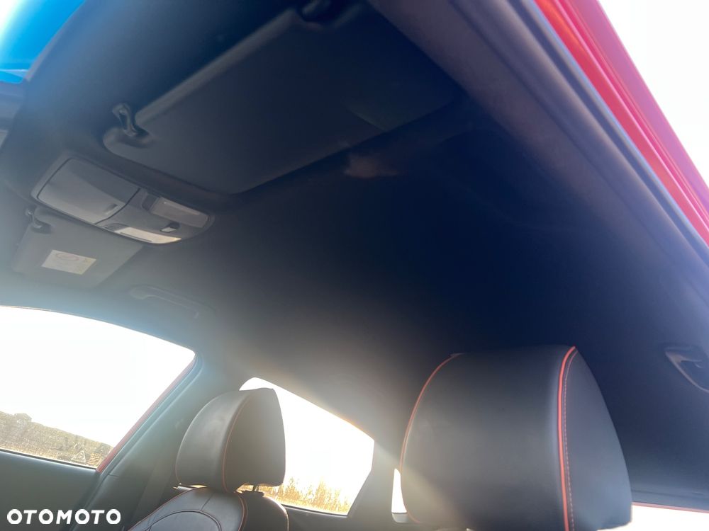 Hyundai Kona 1.6 T-GDI Premium 4WD DCT - 14