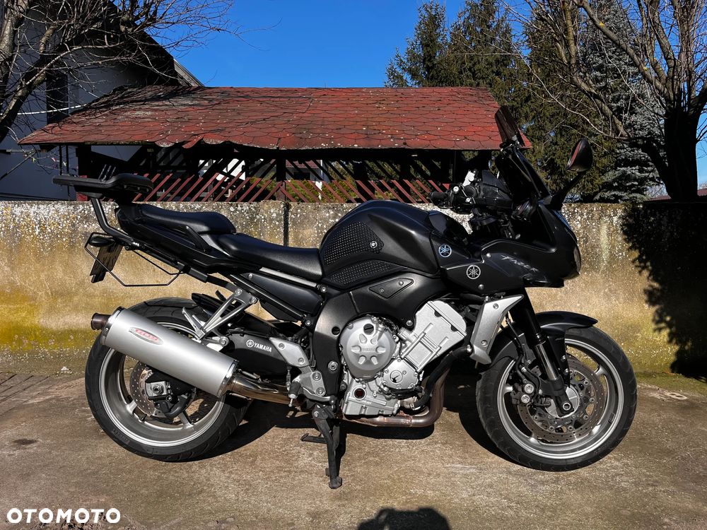 Yamaha FZ - 2