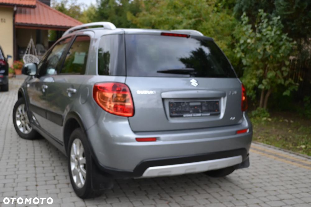 Suzuki SX4 1.6 Premium 4WD - 4