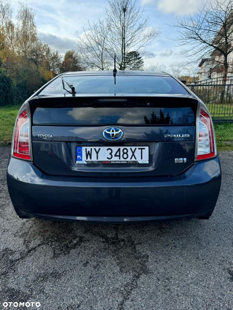 Toyota Prius (Hybrid) Comfort - 3