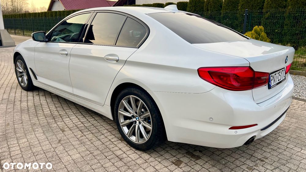 BMW Seria 5 520d xDrive Sport Line sport - 5