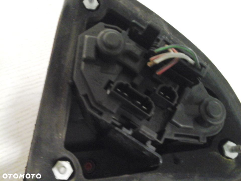 LAMPA TYLNA SEAT LEON 1 PRAWA LUB LEWA W BŁOTNIK - 4