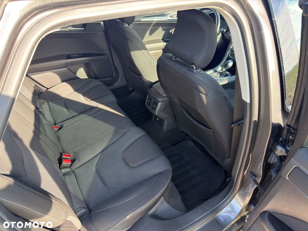 Ford Mondeo - 21