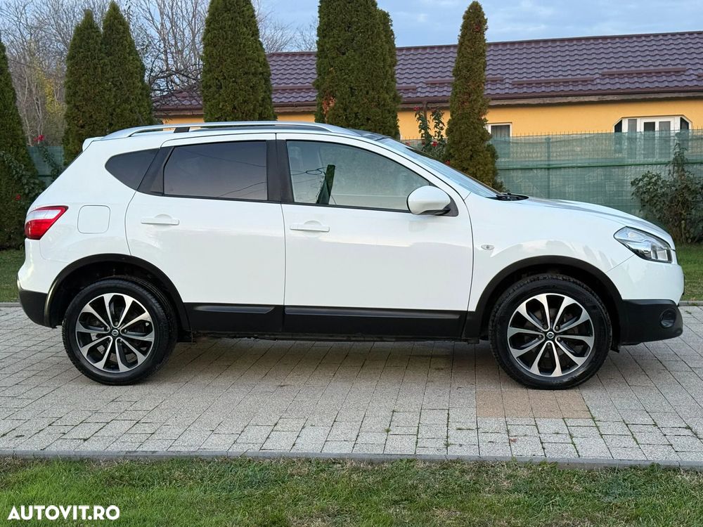 Nissan Qashqai 2.0 dCi DPF 4x4 tekna - 18