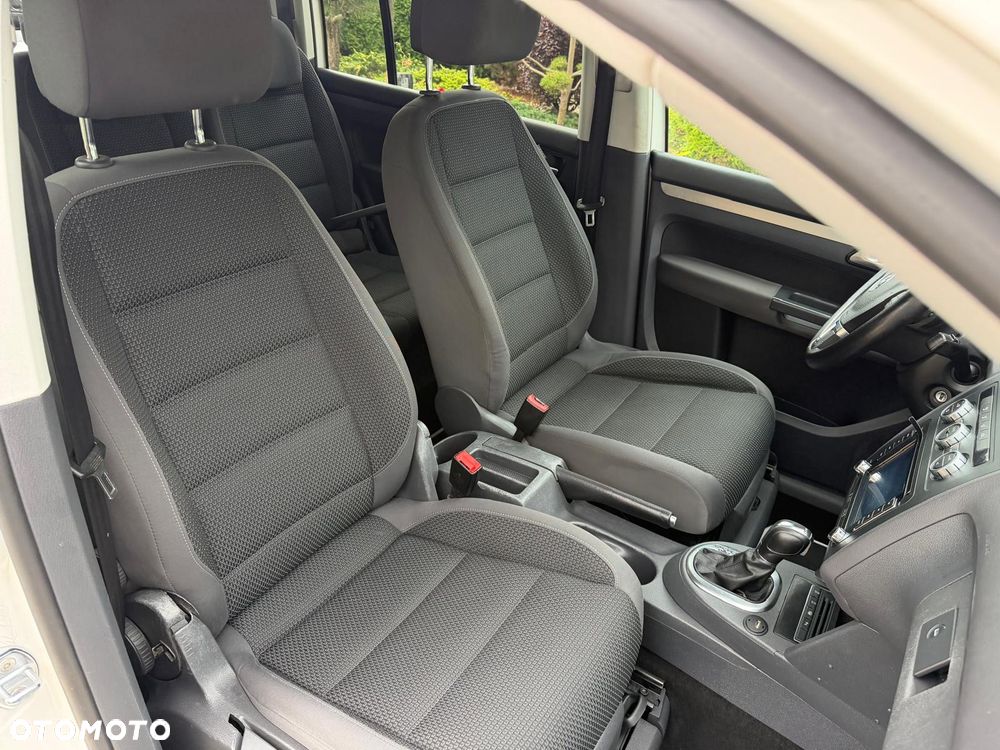 Volkswagen Touran 2.0 TDI DPF BlueMotion Technology DSG Life - 5