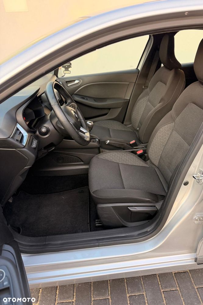 Renault Clio - 18