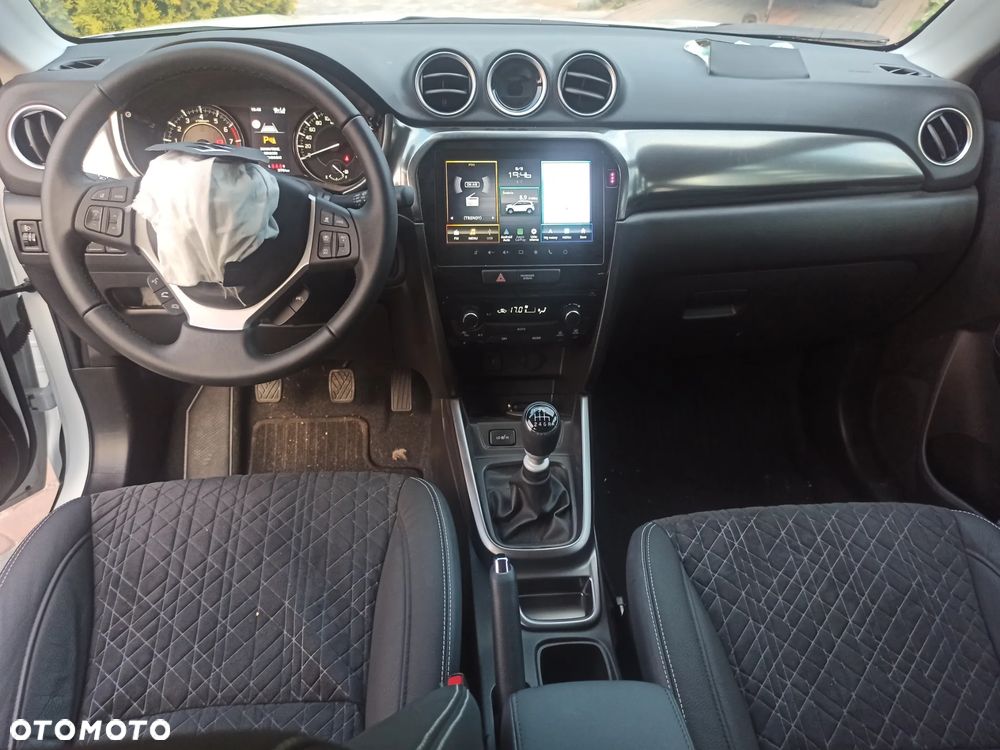 Suzuki Vitara 1.4 Boosterjet mHEV Elegance 2WD - 13
