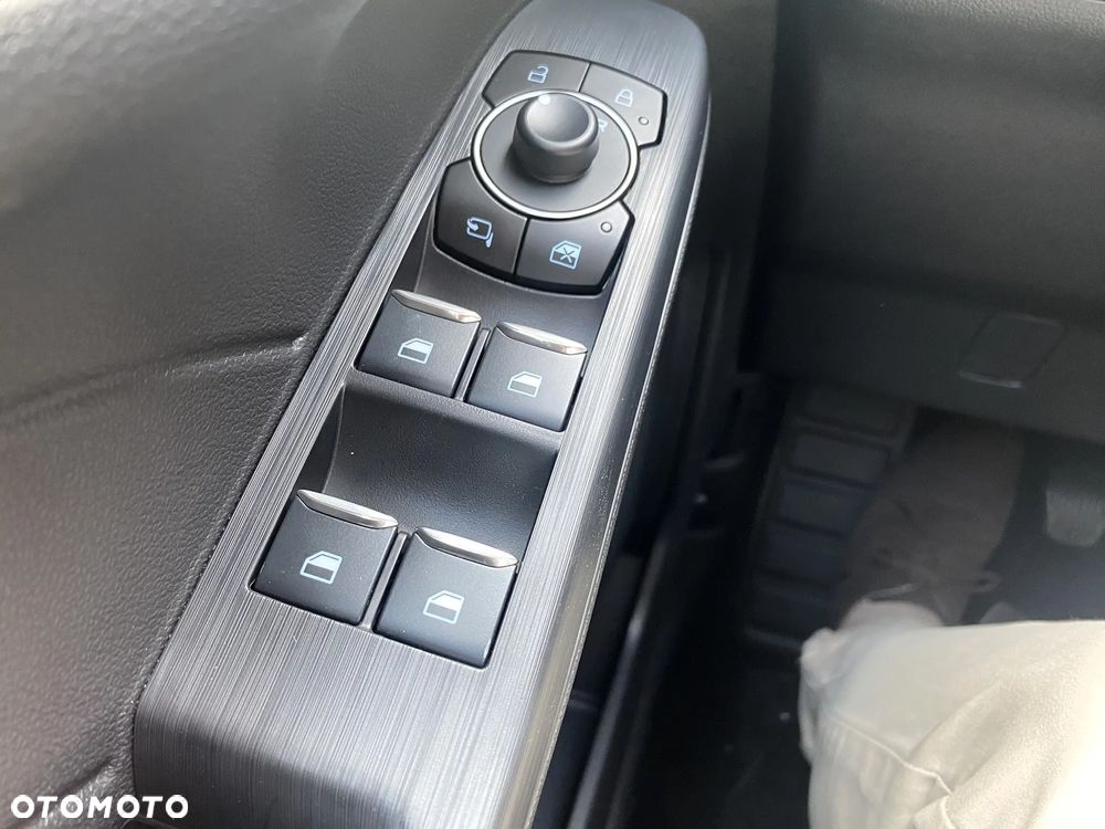 Ford Kuga 2.5 FHEV FWD Titanium - 14