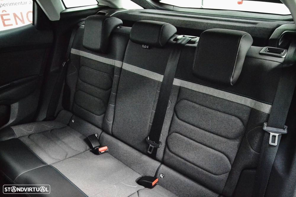 Citroën C4 1.2 PureTech Feel - 28