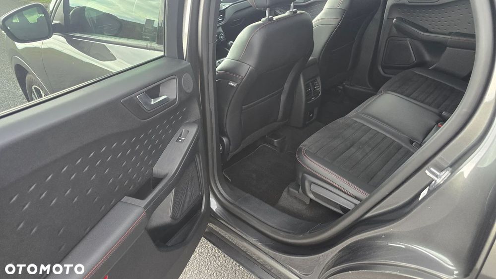 Ford Kuga 2.0 TDCi FWD ST-Line - 15
