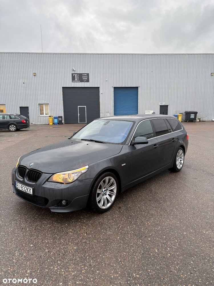 BMW Seria 5 523i Touring - 2