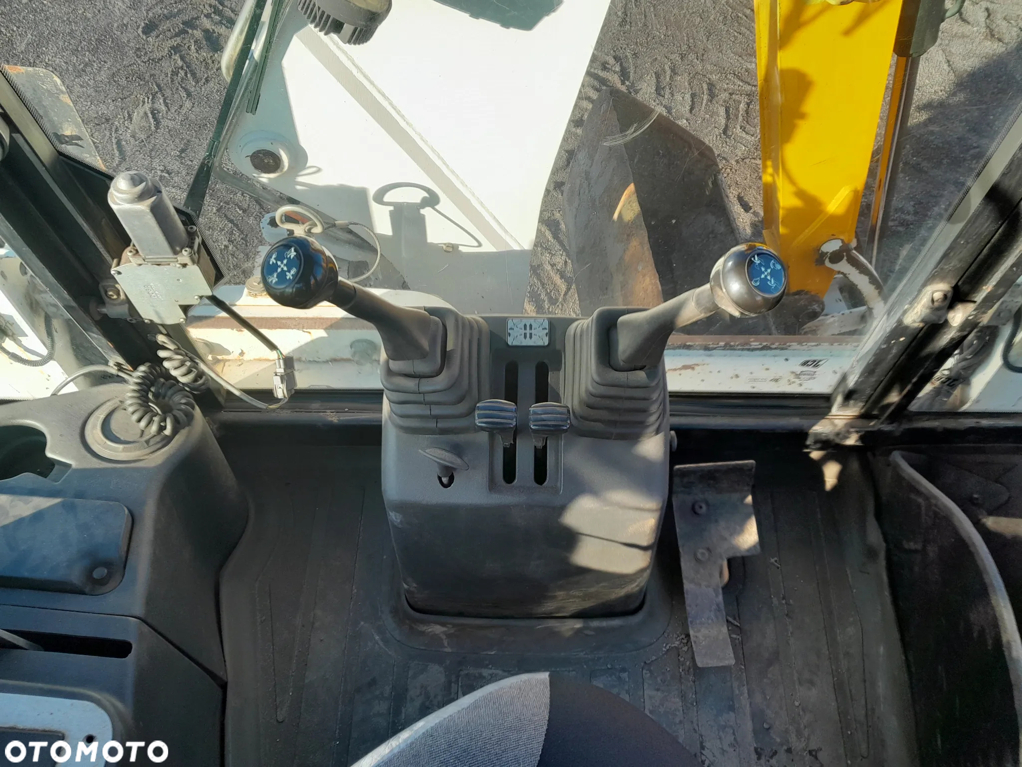 JCB 2CX - 20