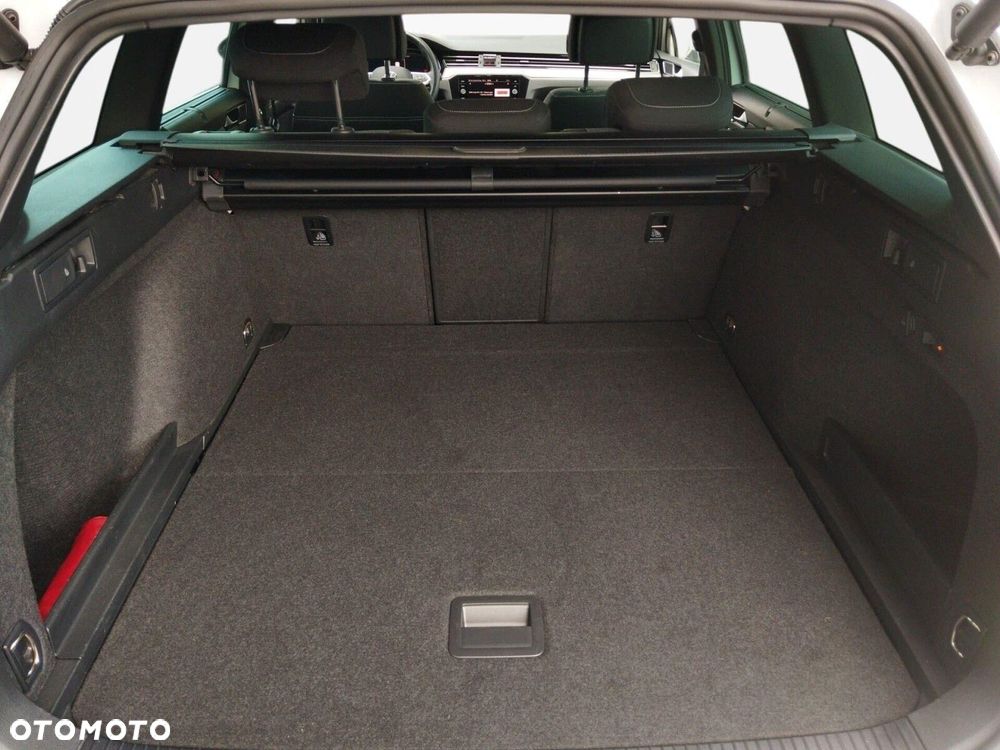 Volkswagen Passat - 39