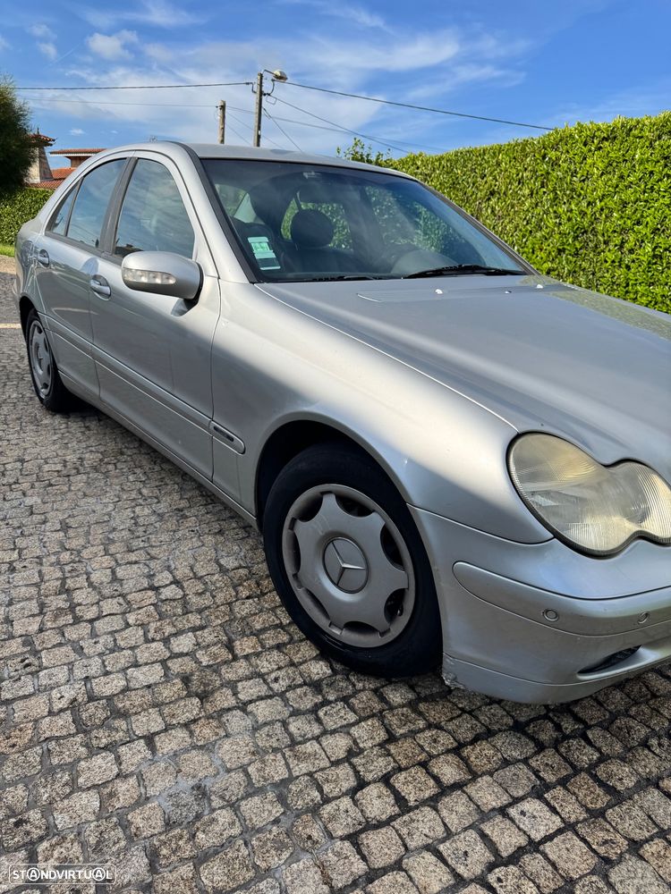 Mercedes-Benz C 220 CDi Avantgarde - 4