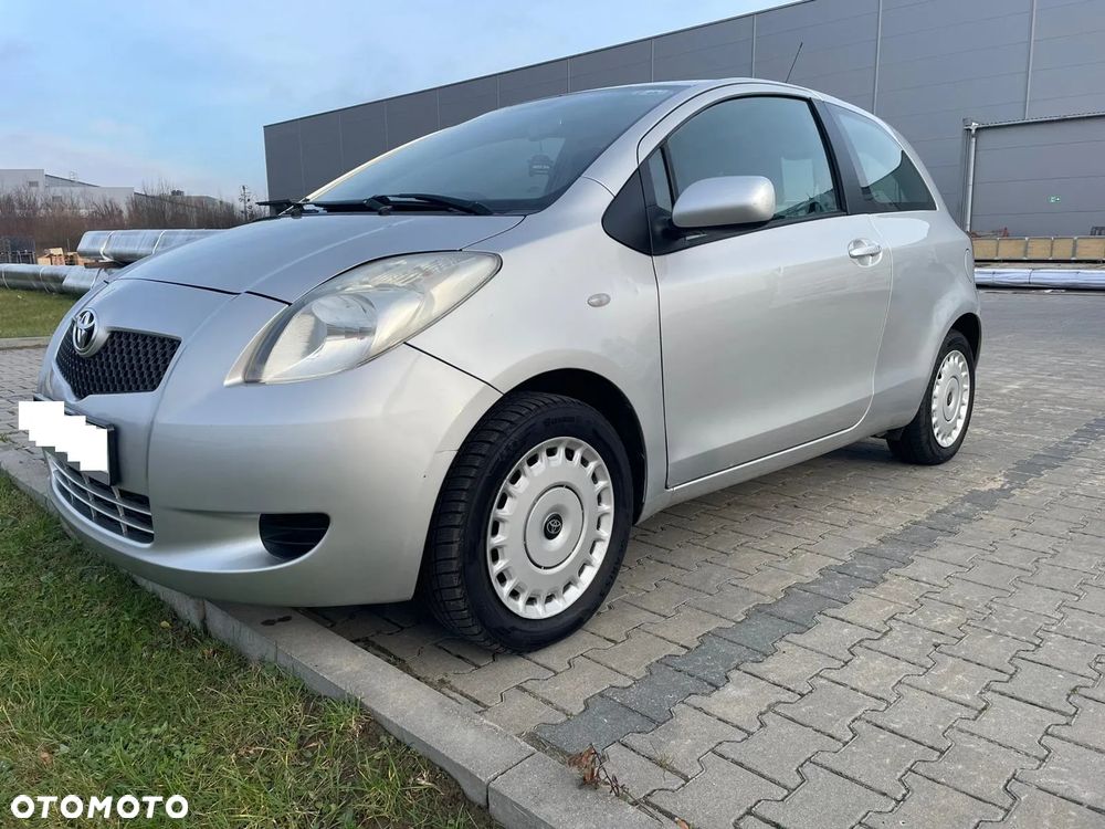 Toyota Yaris 1.0 Terra - 3