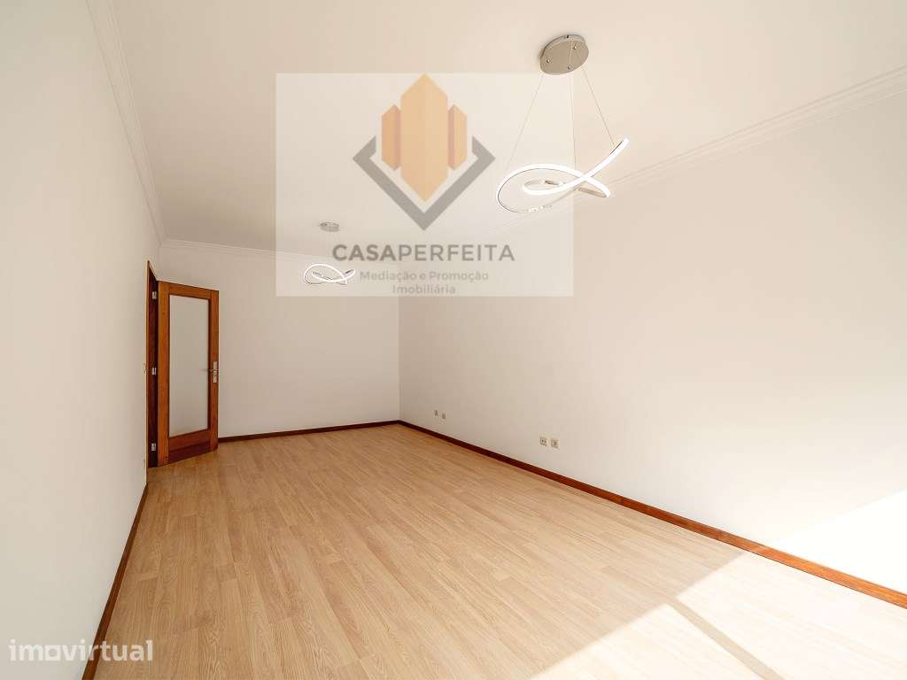 Fabuloso T2 Renovado com 100m2 - Próximo à Nova Linha de Metro e Es... - Grande imagem: 5/32