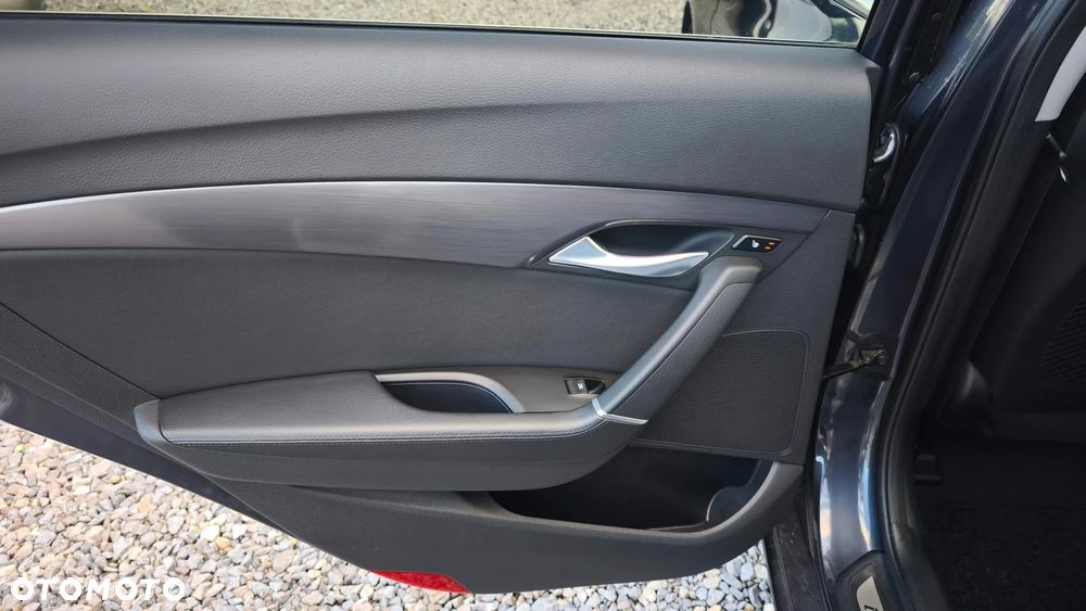 Hyundai i40 Kombi 2.0 Automatik Premium - 24