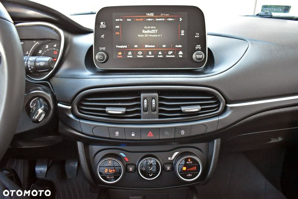 Fiat Tipo 1.4 T-Jet 16v Lounge EU6 - 18