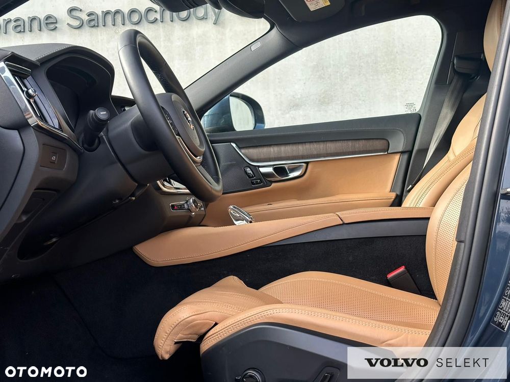 Volvo V90 Cross Country - 23