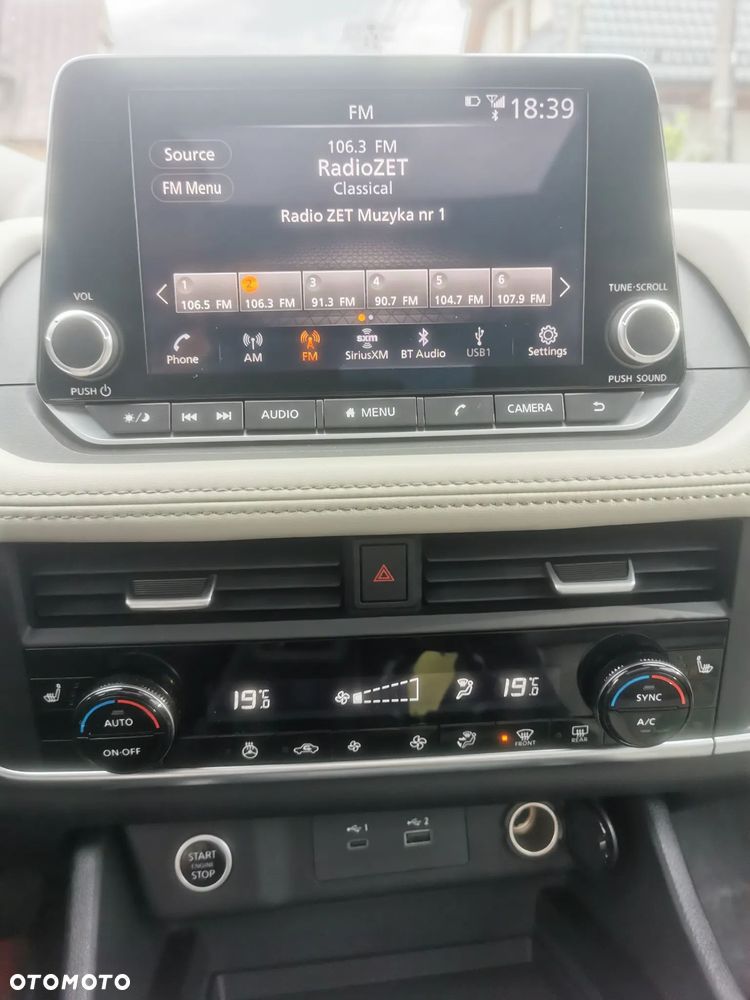 Nissan Rogue - 12