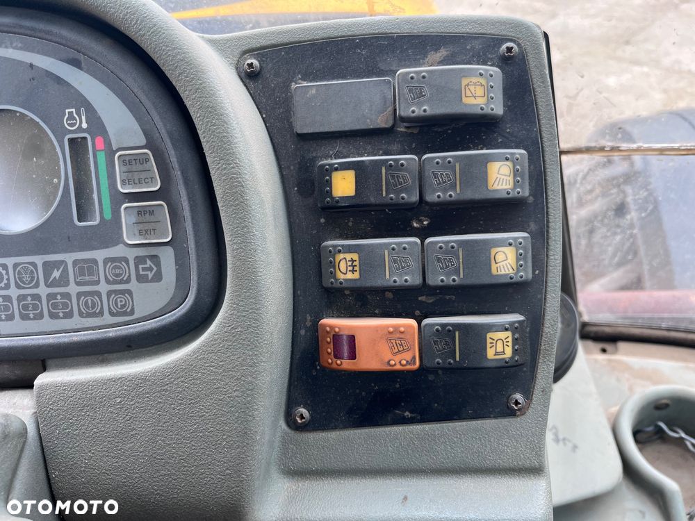 JCB FASTRAC 3185 - 14
