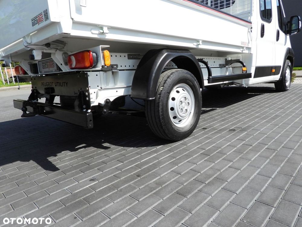 Peugeot BOXER  WYWROTKA PODWÓJNA KABINA DOKA 7 MIEJSC TEMPOMAT KLIMATYZACJA  140KM - 17