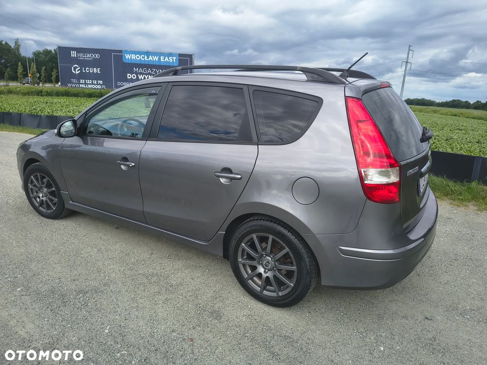 Hyundai i30 1.6 CRDi Comfort - 1