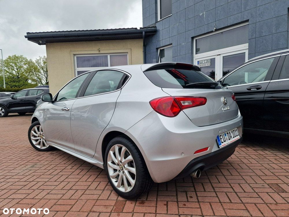 Alfa Romeo Giulietta - 10