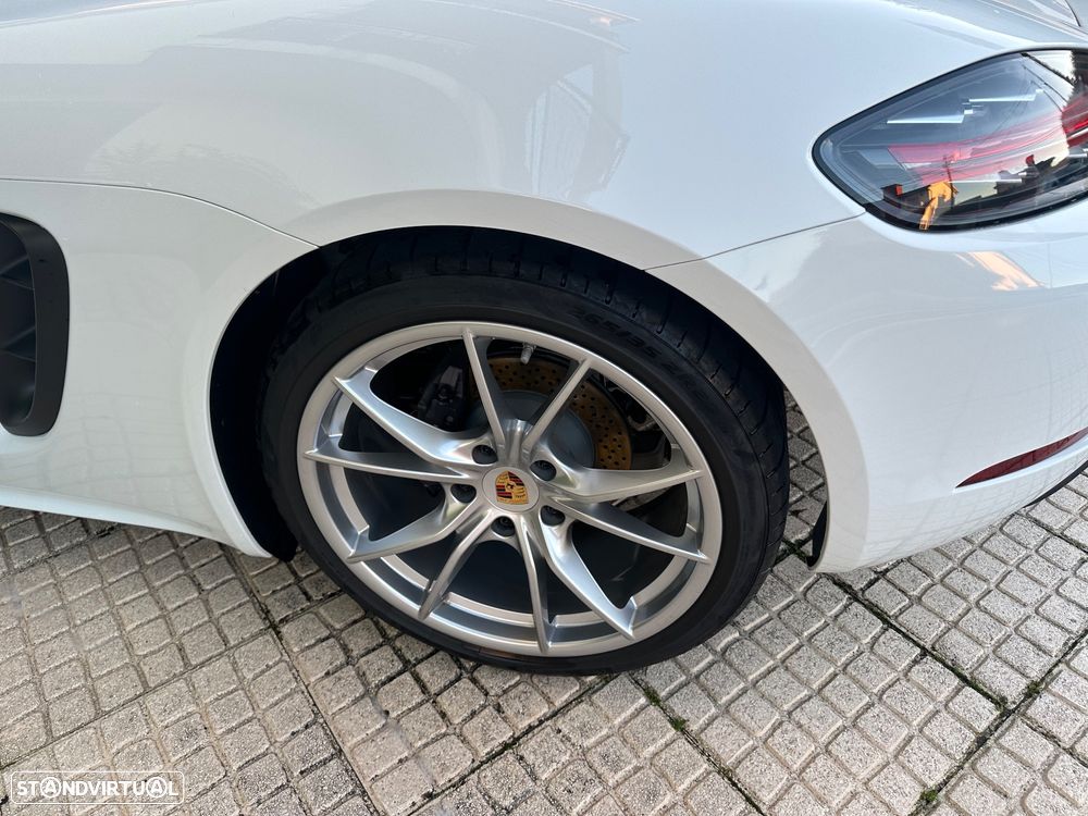 Porsche 718 - 2