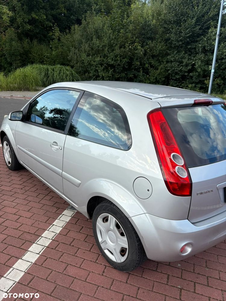 Ford Fiesta 1.3 - 5