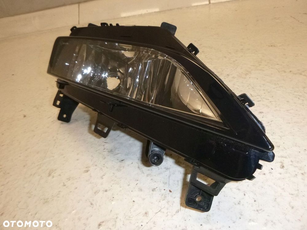 SKODA OCTAVIA 4 HALOGEN LAMPA DRL LED PRAWY PRZÓD - 4