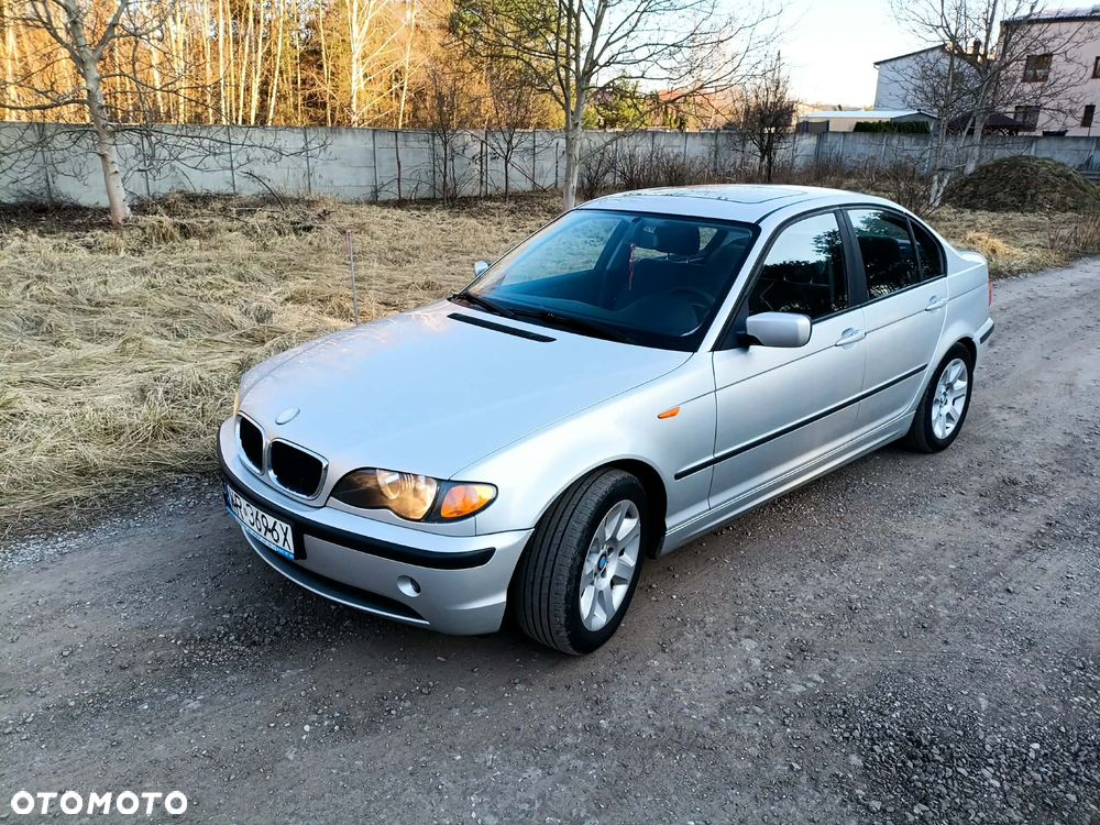 BMW Seria 3 318i - 1