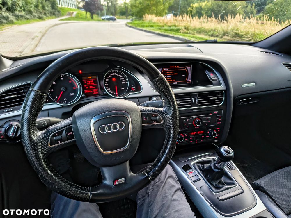 Audi A5 Cabrio - 15