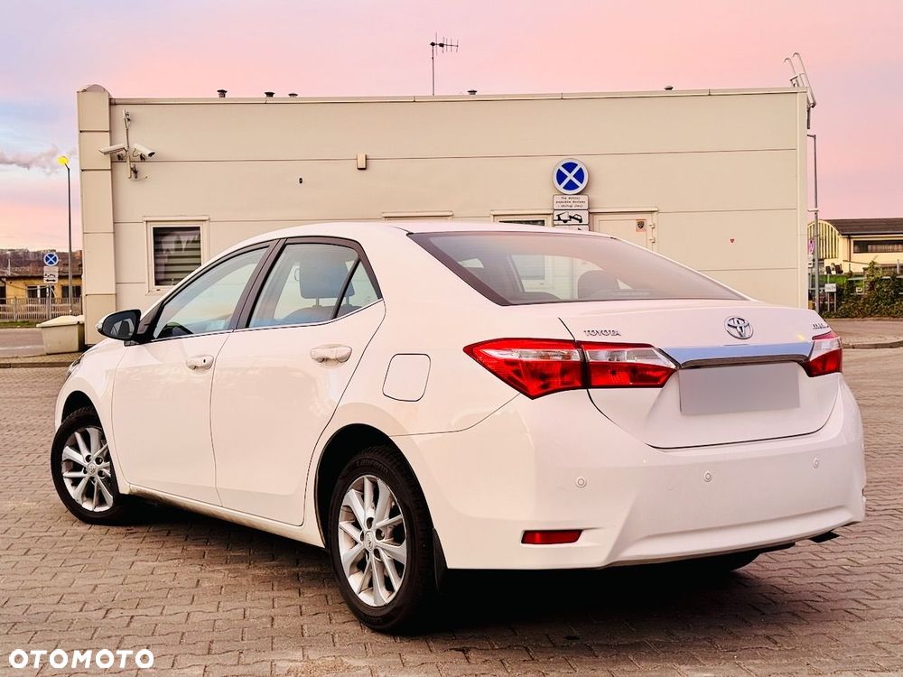 Toyota Corolla 1.6 Premium - 14