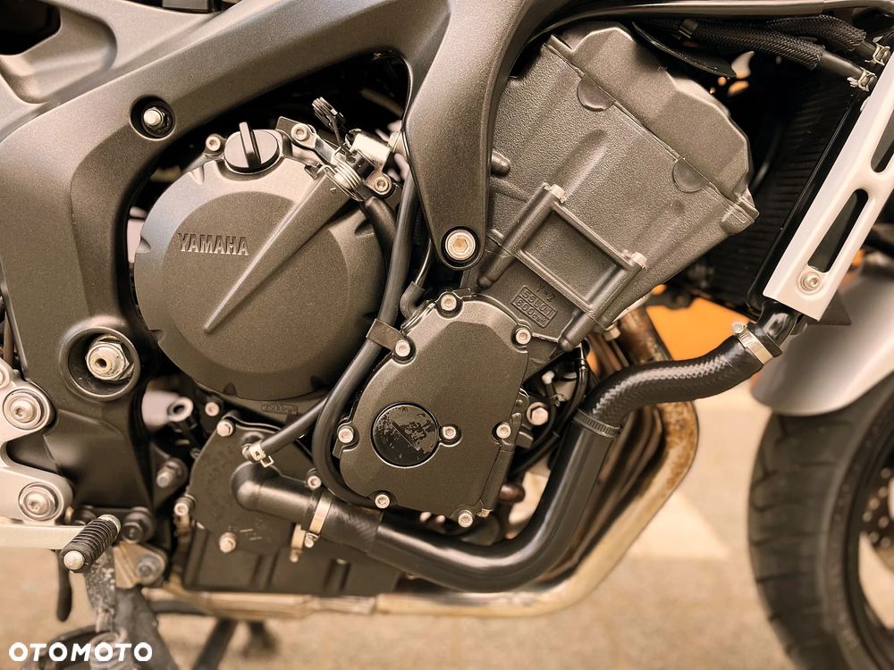 Yamaha FZ6 - 11