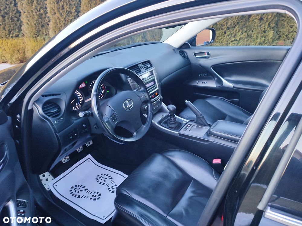 Lexus IS 220 D Comfort - 11