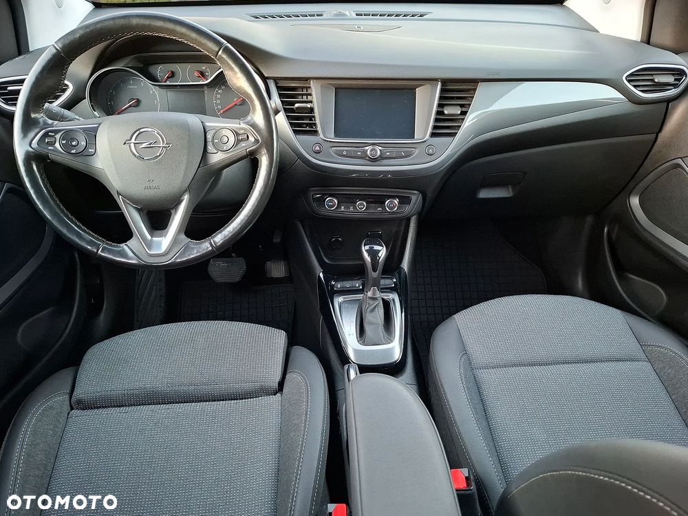 Opel Crossland X - 11