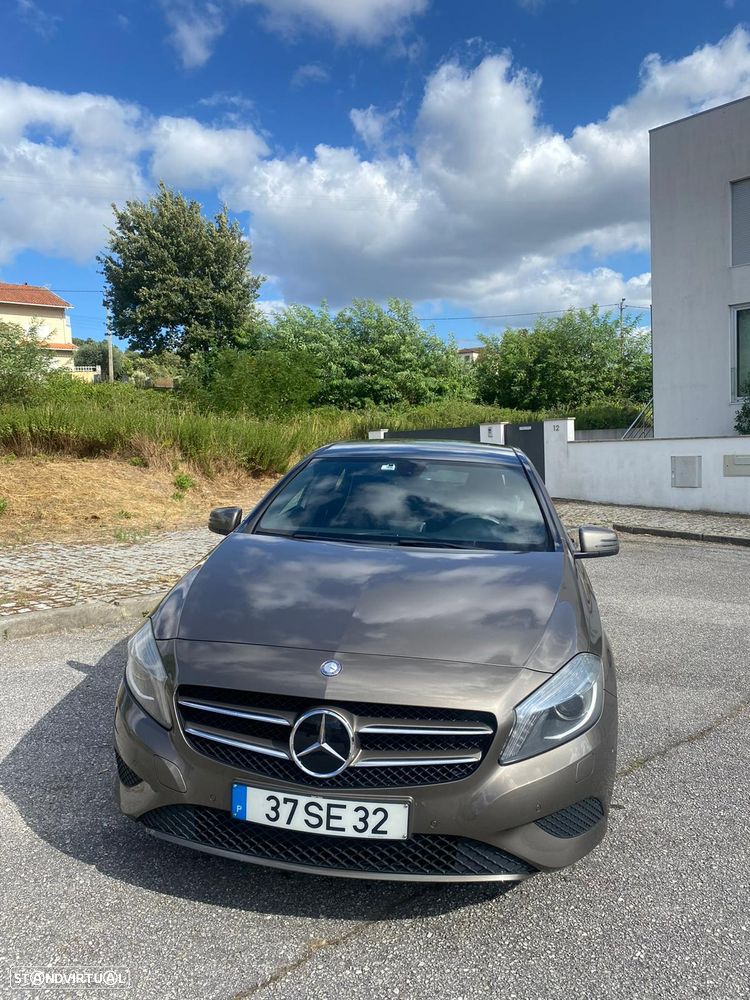 Mercedes-Benz A 220 CDI 4Matic 7G-DCT Urban - 2